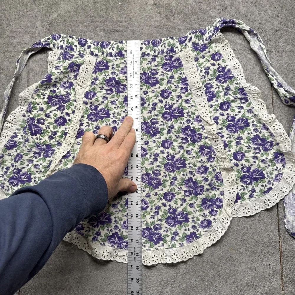 Vintage Handmade White Eyelet Lace‎ Apron Purple Floral Country Cottagecore